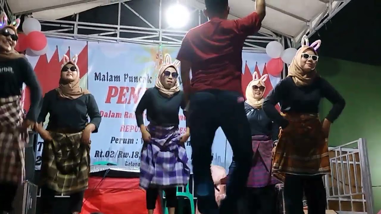 DANCE Ibu-Ibu Agustusan Lagu BUNGA Tarik Sist Semongko