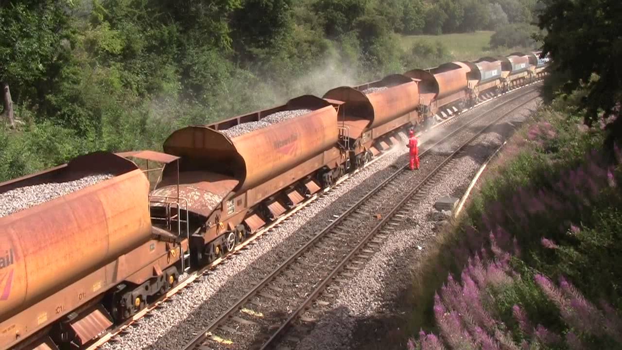 Network rail  autobalaster in action.....with problems @ newton aycliffe 18/08/13