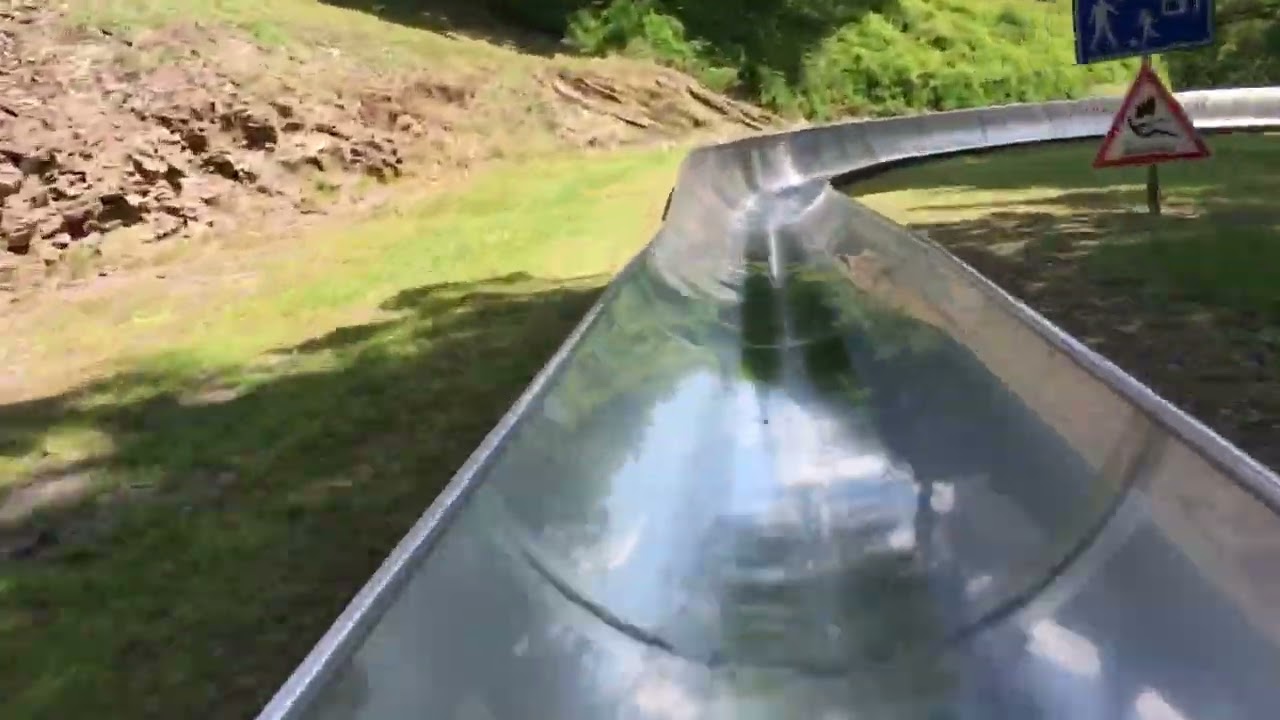 Sommerrodelbahn a saarburg en Allemagne avec un magnifique soleil ☀️