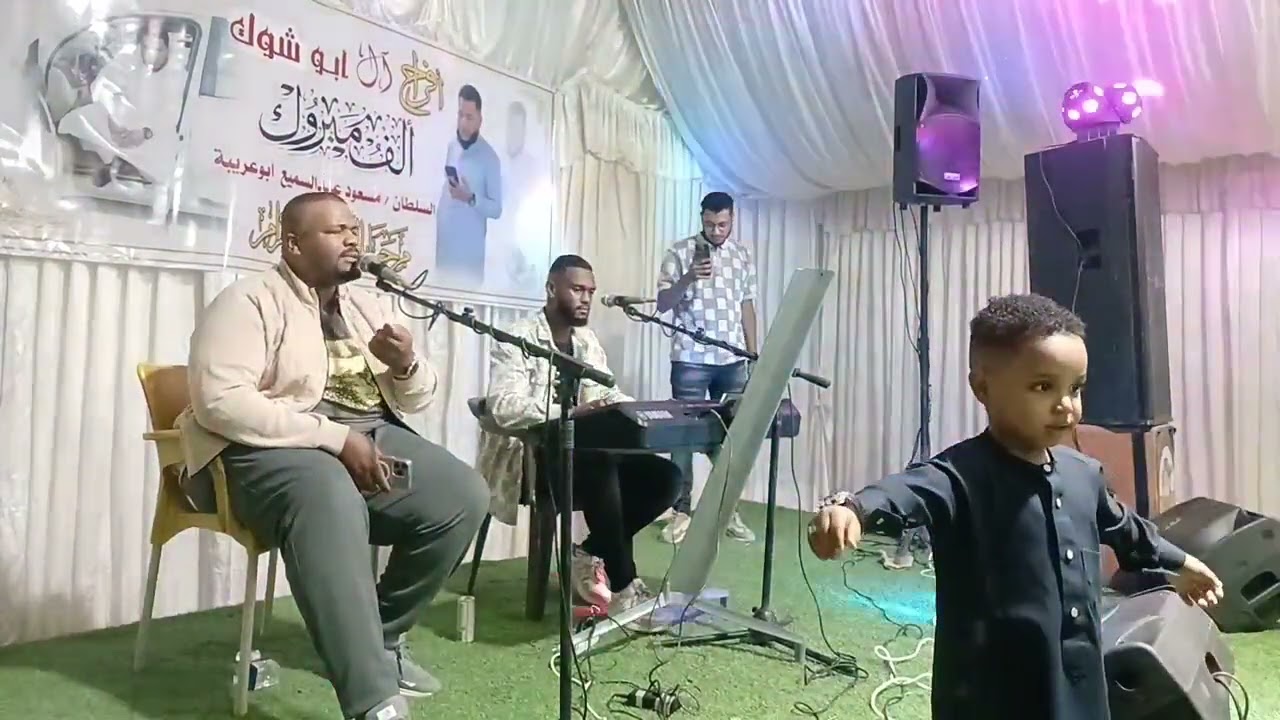 الفنان الشعبي عجايبي المجبري الفنان عبدالوهاب عبدالله #سبها بردي اليوم 28/10/2025