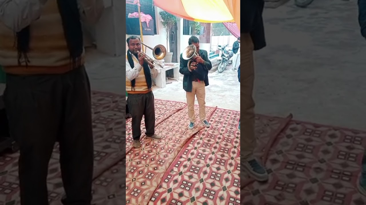 मेरा मुल्क कै की रीत गढ़वाली बैंड में 