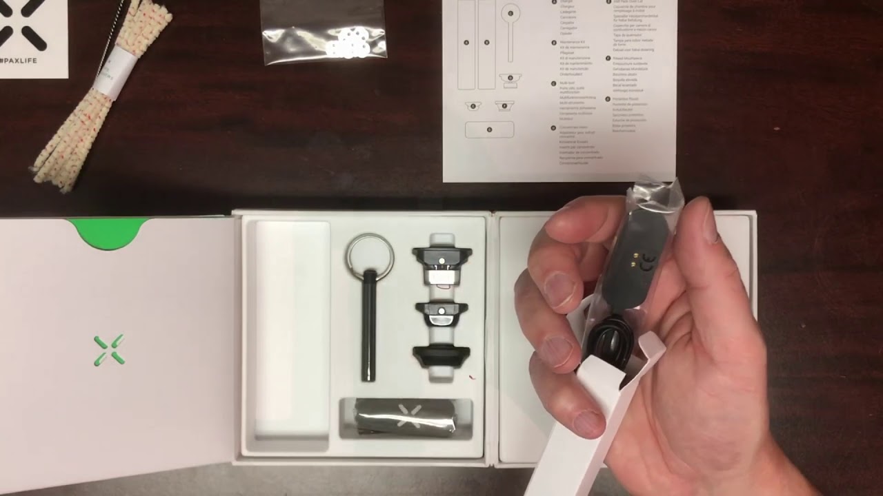 Unboxing of a PAX 3 Vaporizer (complete kit)