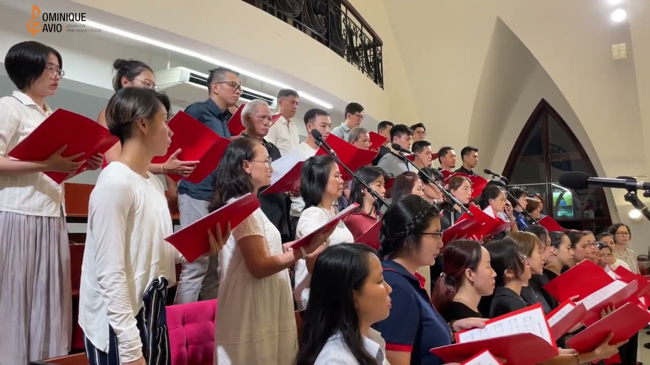 Thánh Giá hiên ngang | Hải Triều | Ca đoàn Dominique Savio - Nhà nguyện Regina Mundi