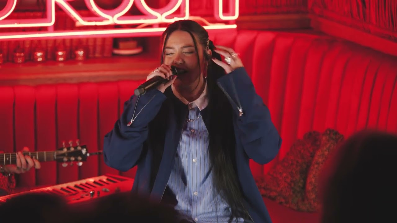 Lauren Spencer Smith ‘IF KARMA DOESN’T GET YOU (I WILL)’ | Nova’s Red Room Global Powered By Expedia