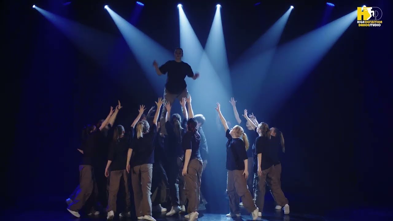 Koncert Mikołajkowy High Definition Dance Studio 2022 #21 Street Jazz FAM