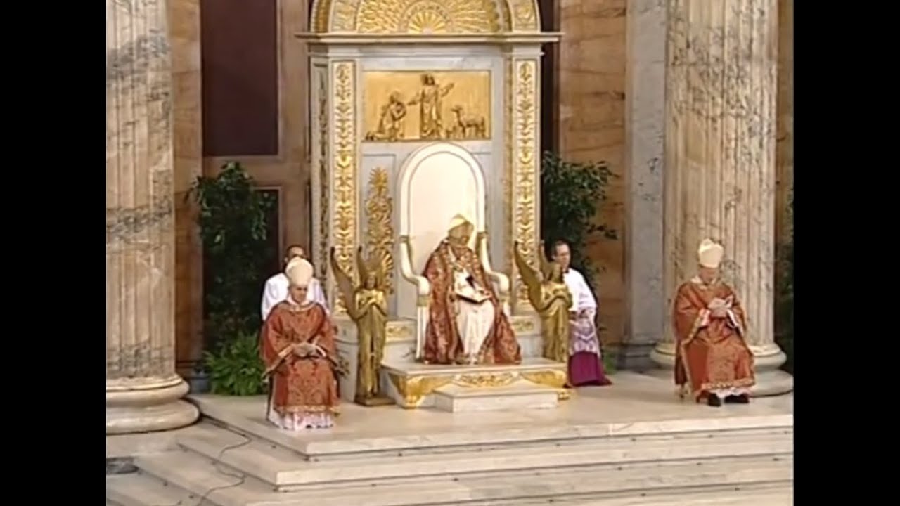 Primi Vespri della Solennità dei Santi Pietro e Paolo, 28 giugno 2010 #benedictoxvi  #catholicch