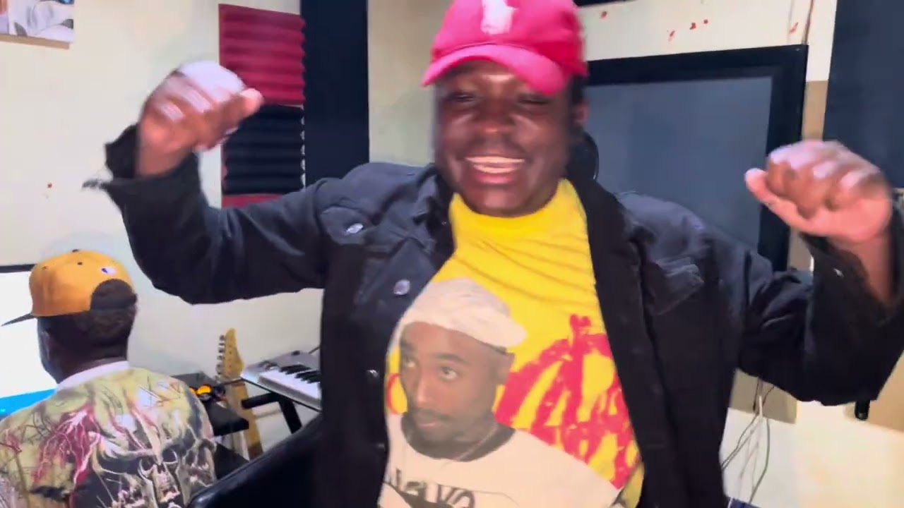 Maggikal akwadza vanhu paMambo ndiMambo Riddim Maselo paBest
