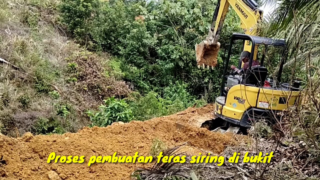 membuat teras Siring di lahan berbukit 80°