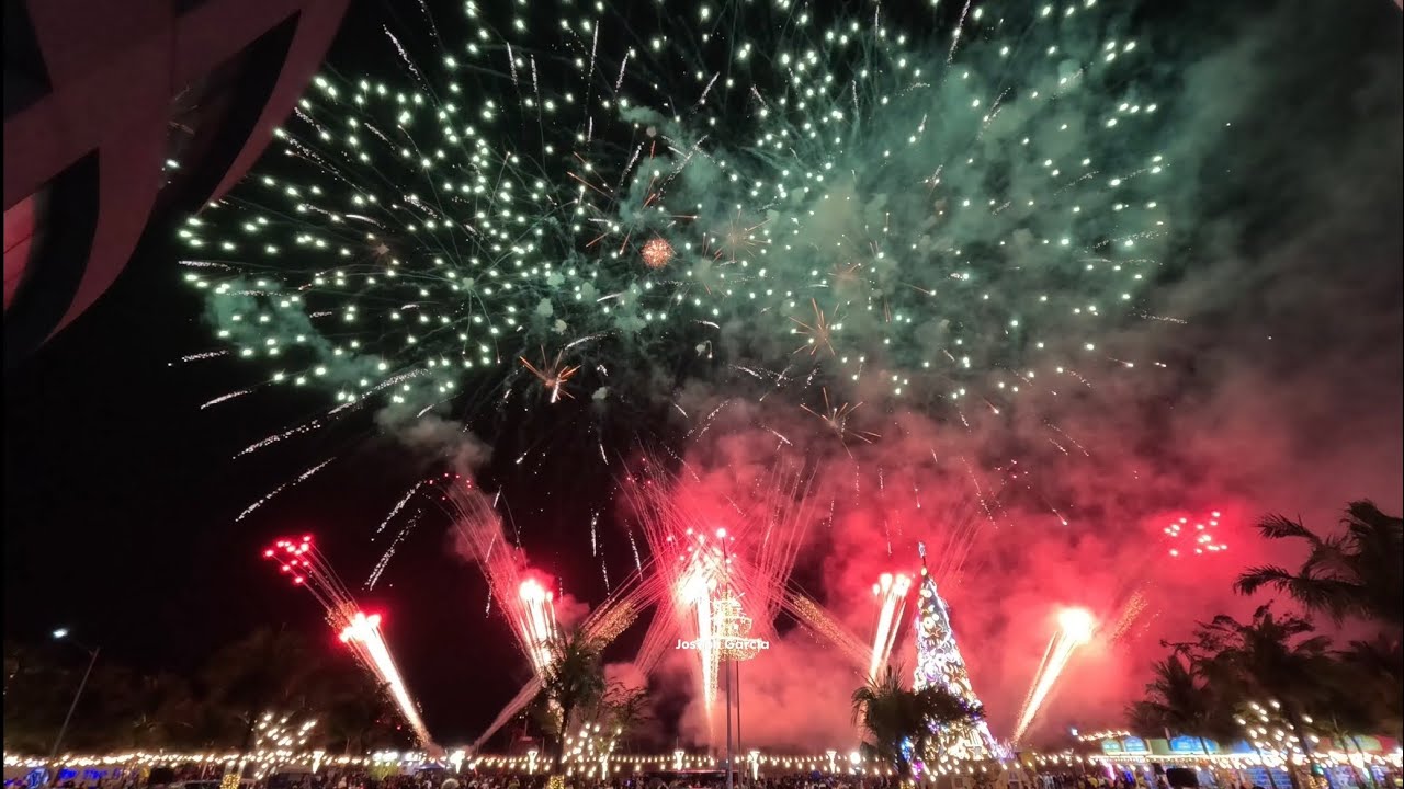 SM Mall of Asia Grand Fireworks Spectacle - January 10, 2026 | Platinum Fireworks Inc.
