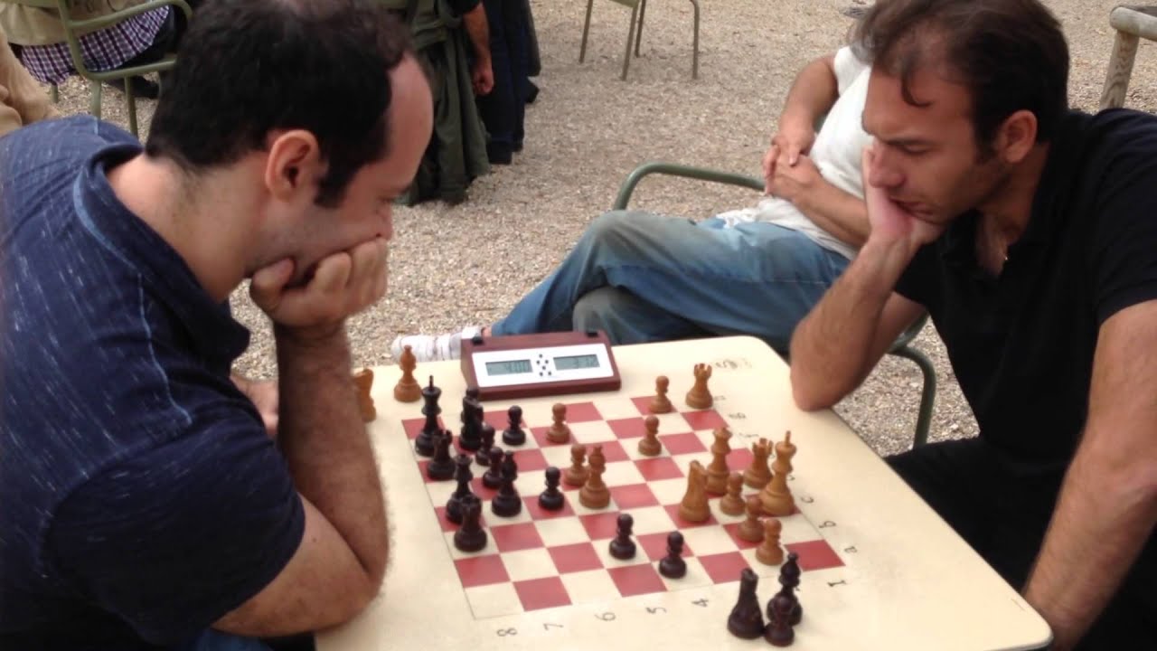 IM Greg Shahade vs Frederic at Jardin du Luxembourg in Paris