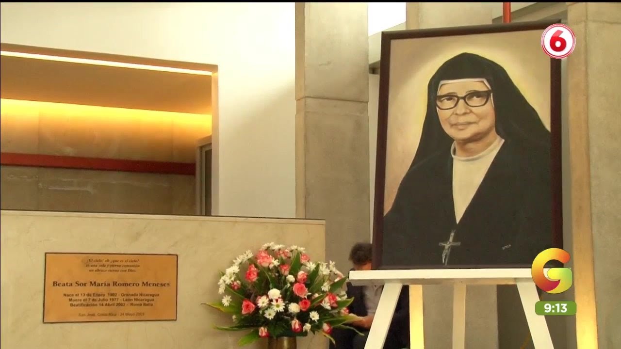 Fieles expresan su amor por Sor María Romero
