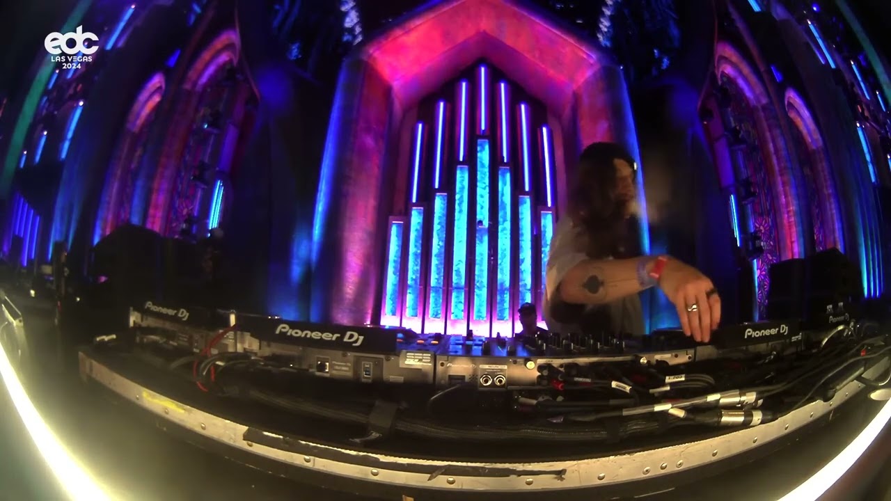 Into Pieces - Subtronics - Wooli x Grabbitz Remix - EDC Las Vegas Live 2024
