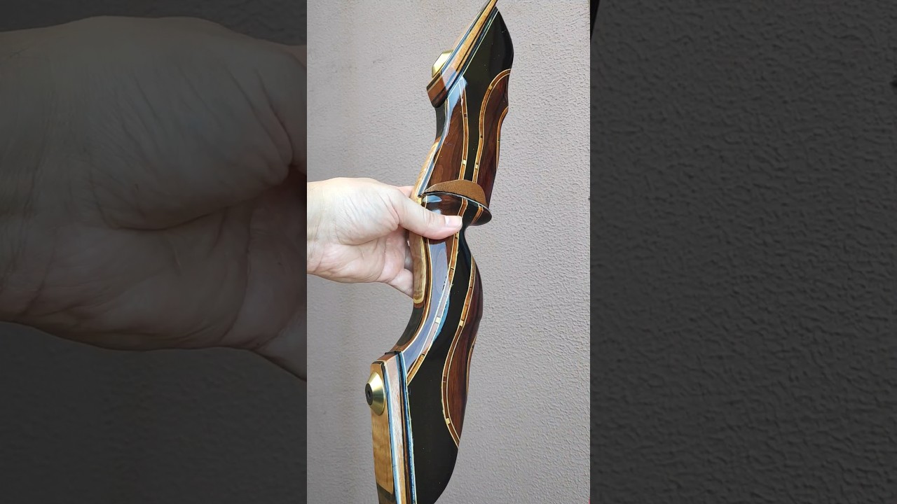 Traditional Recurve Takedown Bow Doom Premium with carbon Limbs #archerybow #arcoeflecha #archery