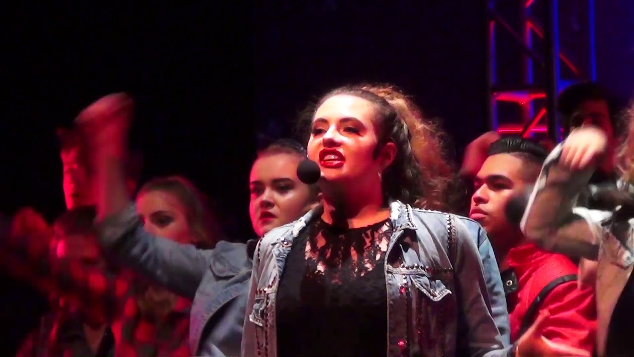 KW Glee - Sweet Dreams (Eurythmics) - Beat It (Michael Jackson)