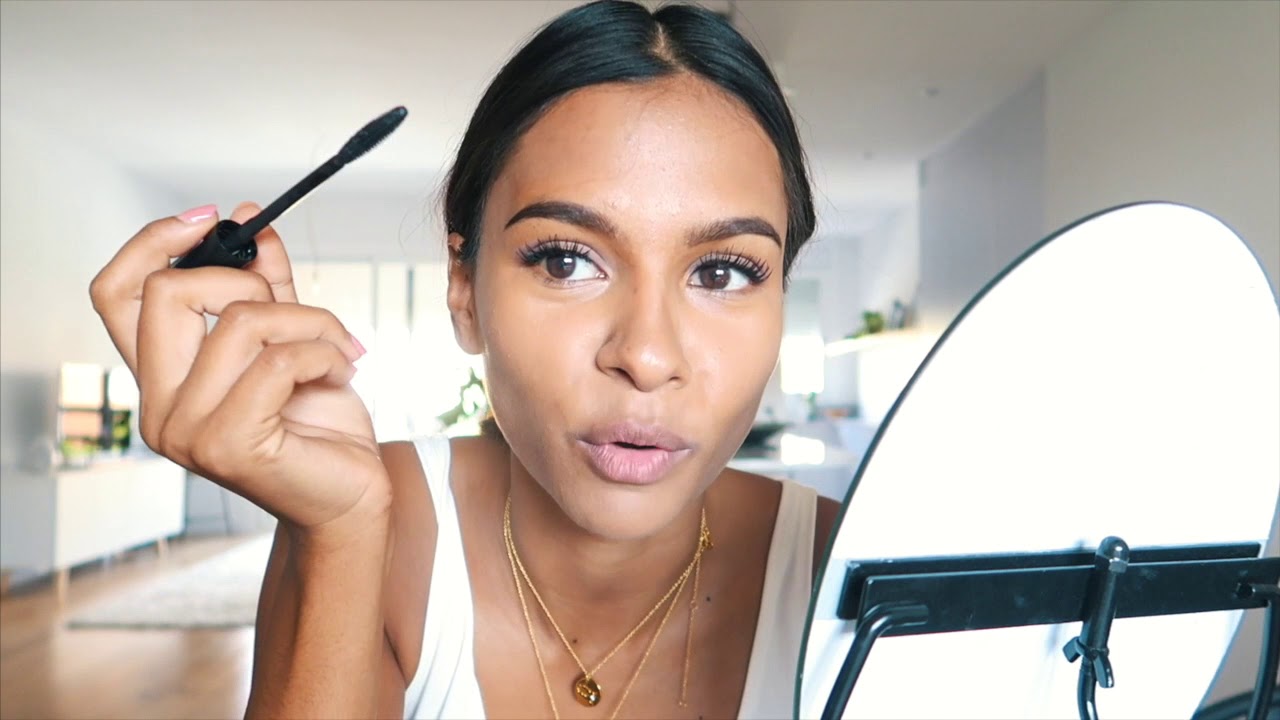 Emelie Natasha Night party makeup