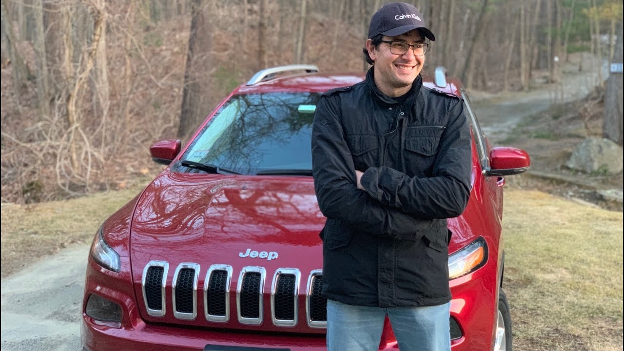 «Пухлый» интерьер от Джип Чероки Лимитед (Jeep Cherokee Limited). Полный Обзор