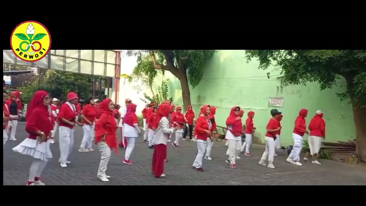 Surabaya Line dance \\ Choreo by Riri Ragil(Ina)\\demo Perwosi kota Yogyakarta 