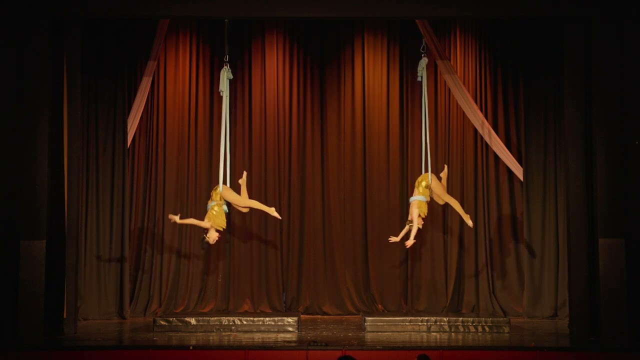 AERIAL SILKS & SLING DUO - 58. Adela Čatlošová & Laura Počilová
