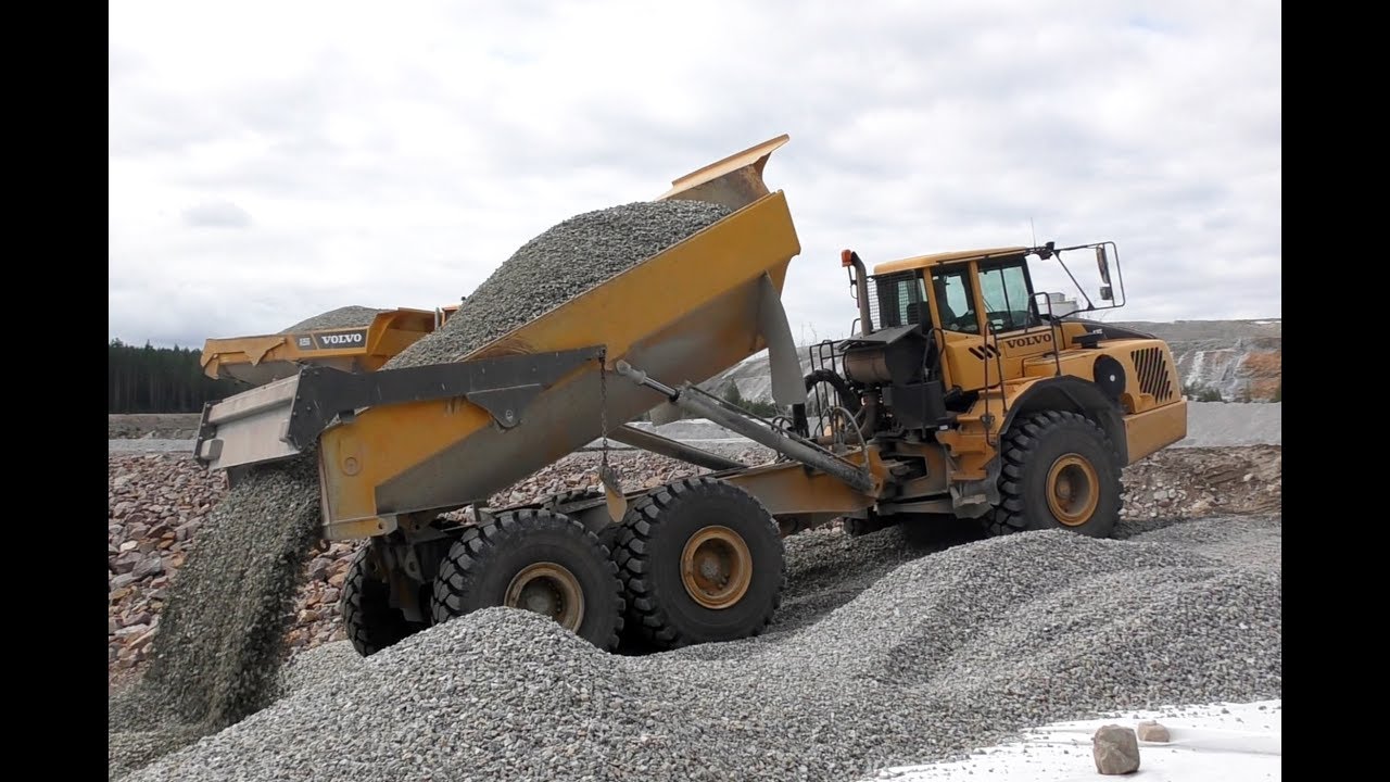 Volvo A35E & Volvo A35G Tipping