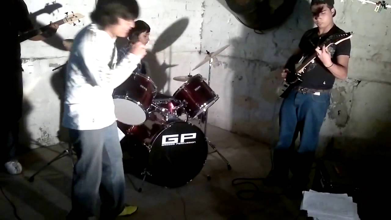 Sound Banks Enter Sandman band cover