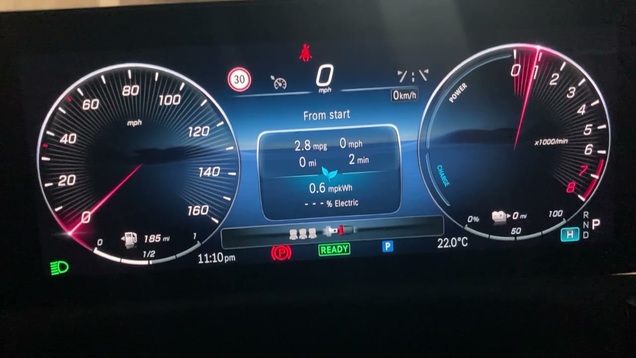 Mercedes-Benz CLA250e Start Up and Engine Sound