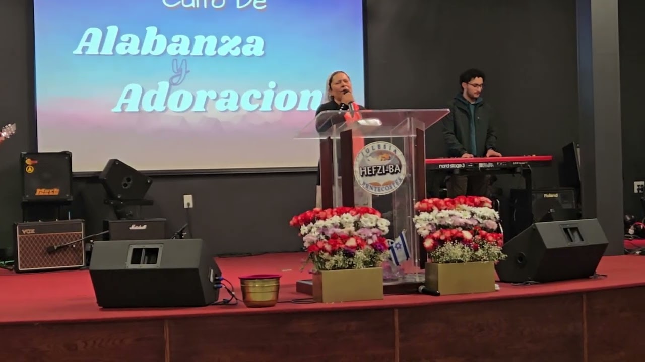 Alavanzas De Adoración  HNA KARINA.💜💜😊