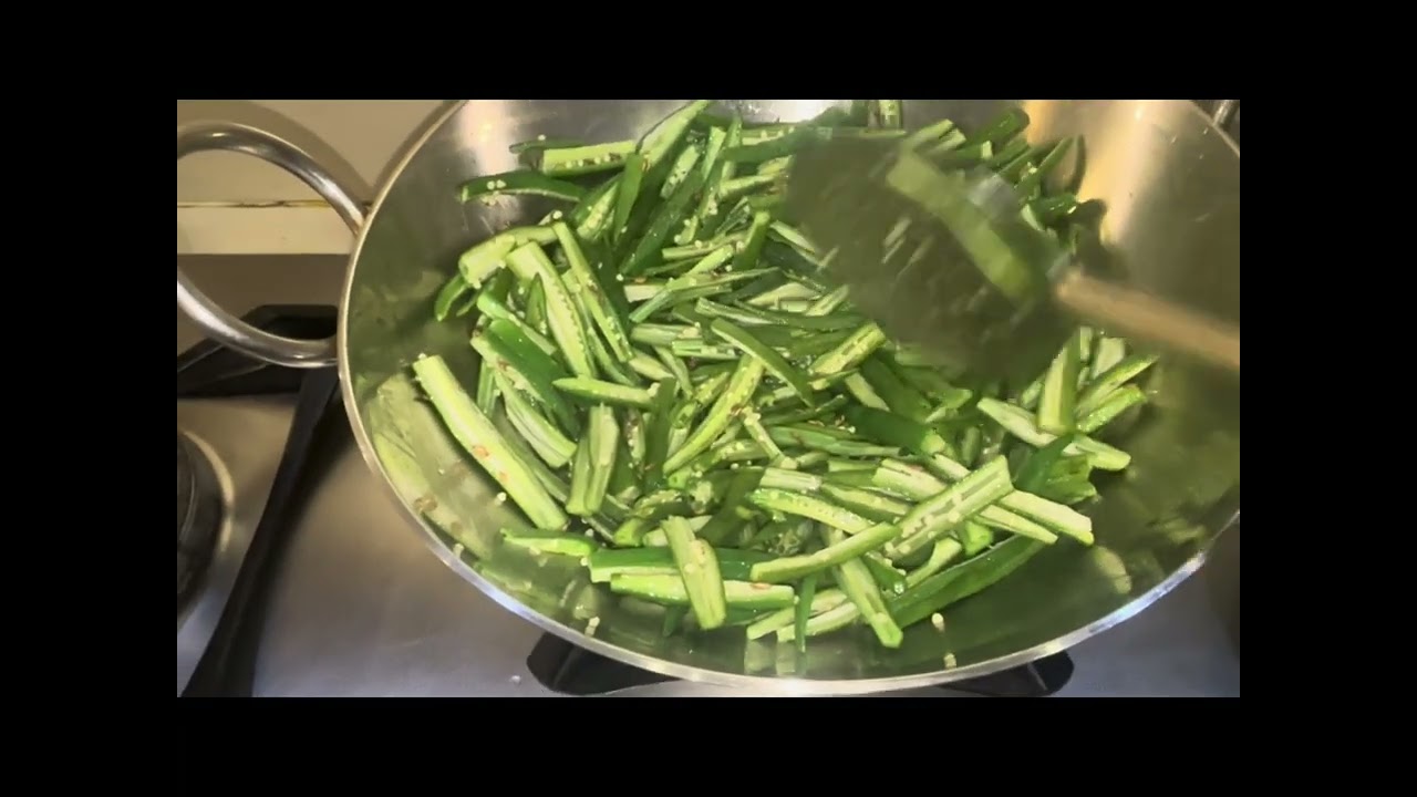 How to make lady finger#￼ भिंडी बनाने का तरीका ##bhindi recipe##manistha kitchen, Queen #