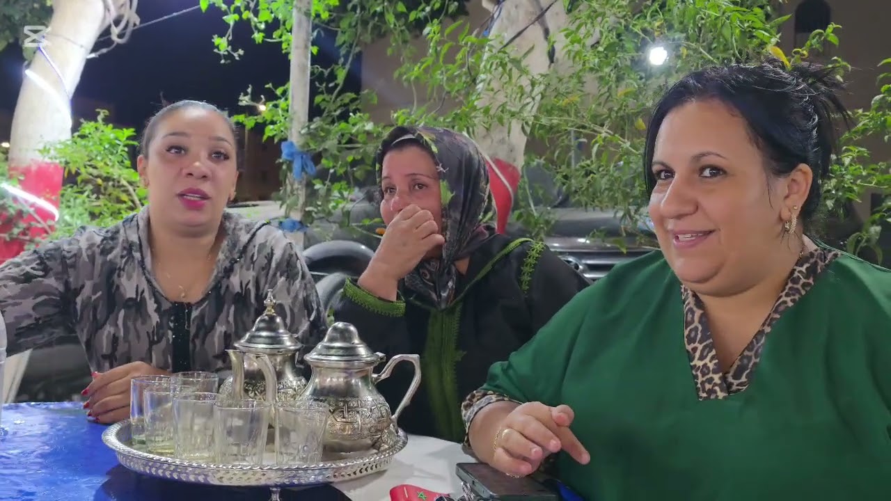 ماكان غير مرحبا وزيد القدام 🥰🥰يخليلي ميمتي شرفة لي معليالي الرقبة١🥲