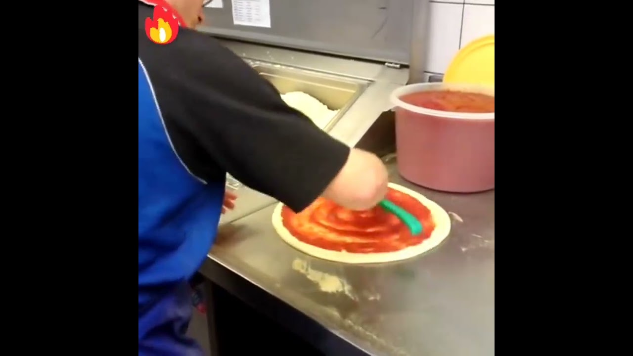 Como hacer una Pizza al Sart&eacute;n estilo Dominos | Comidas r&aacute;pidas caseras #yummy #mexico #chef #shorts