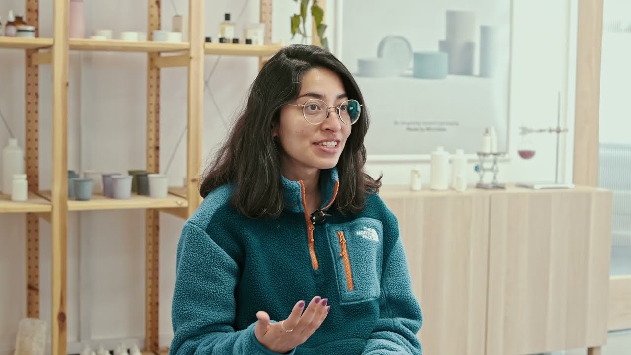 How bacteria make plastic-free packaging