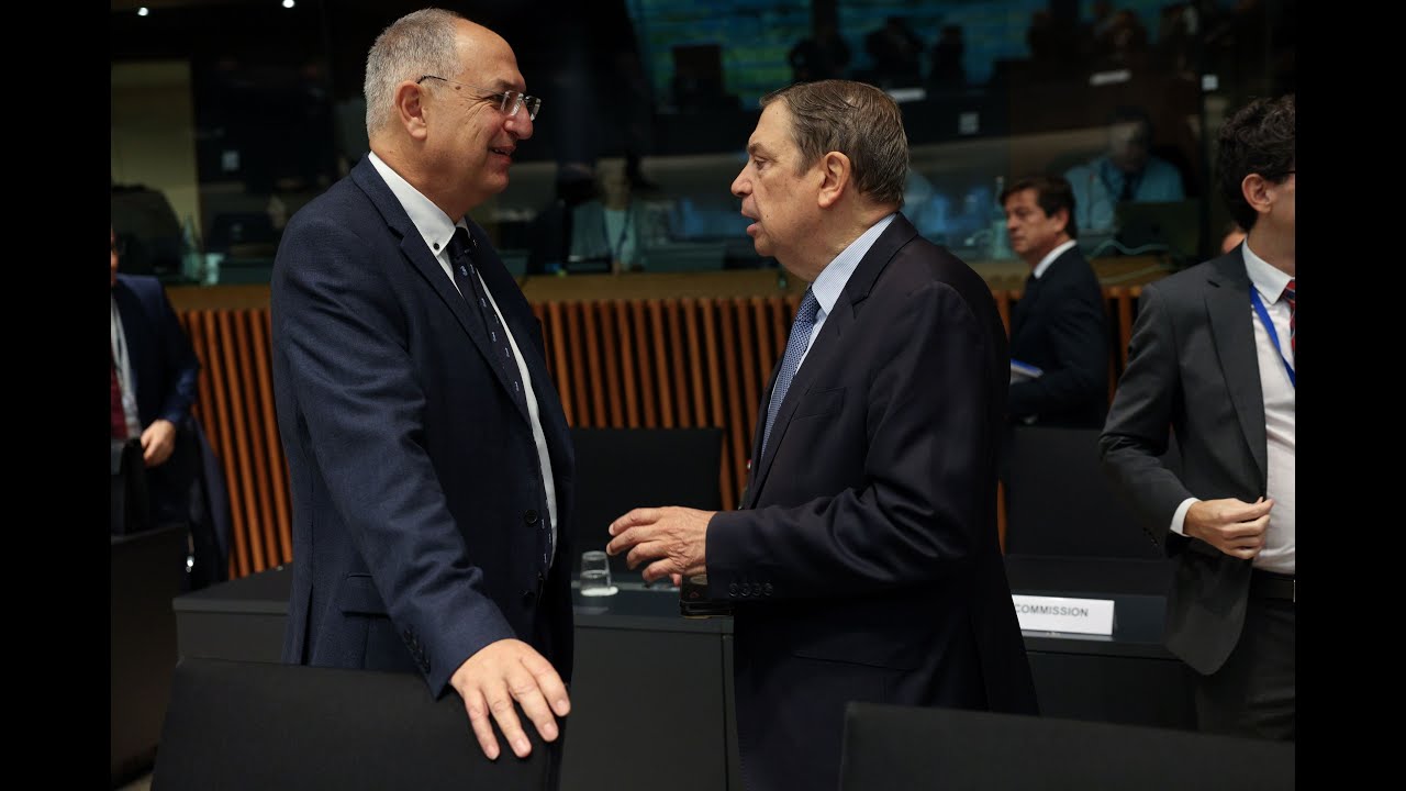 Reunión en Luxemburgo del Consejo de Ministros de Agricultura de la Unión Europea (27-10-25)