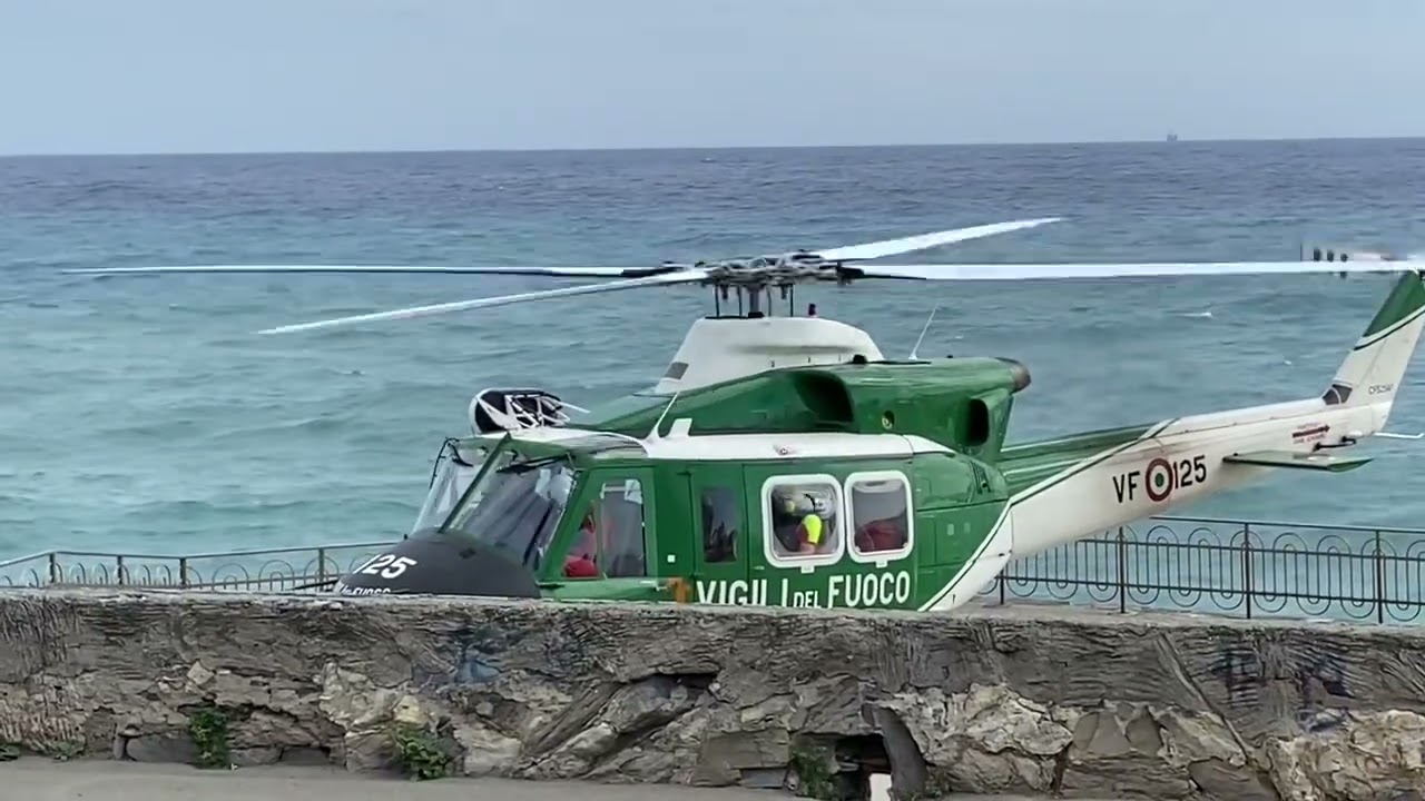 3 AGOSTO 2023 GENOVA QUINTO INTERVENTO SAR -Elicottero Sommozzatori VVF Ambulanza Bogliasco pol.loc