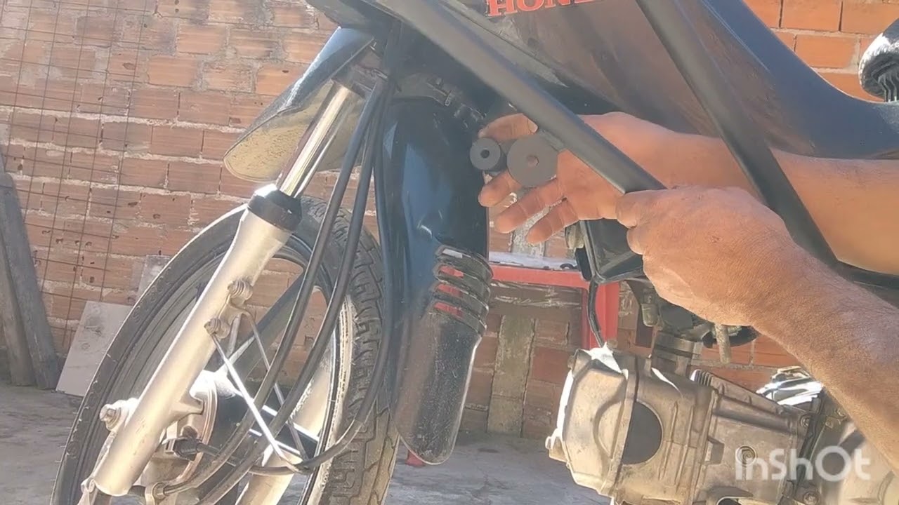 Como colocar protetor de carenagem na pop 110i 2021 .
