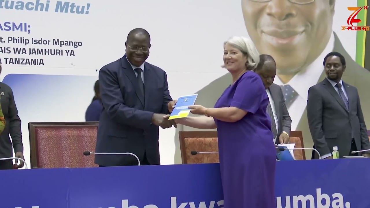 DKT.MPANGO AIAGIZA TAMISEMI KUWASIMAMIA WAHUDUMU WA AFYA