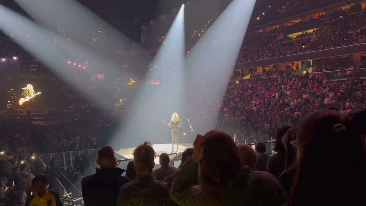 Carrie Underwood Garden (Live at Capital One Arena )