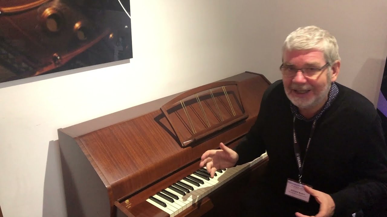 Eavestaff Miniroyal Acoustic Piano | Satin Walnut | Used | Edinburgh Store