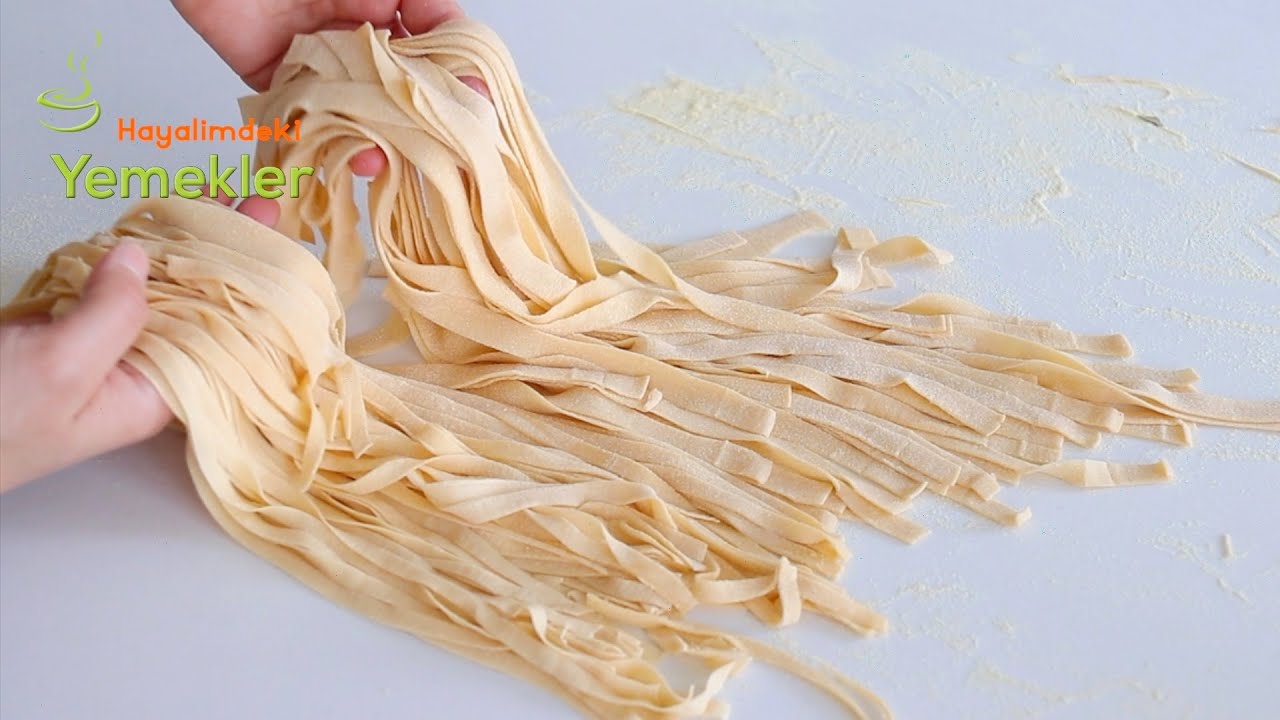 EVDE  Fettuccine YAPMAYAN KALMASIN ✅  EV YAPIMI MAKARNA YAPTIM BU KADAR KOLAYMI DİYECEKSİNİZ💯Erişte