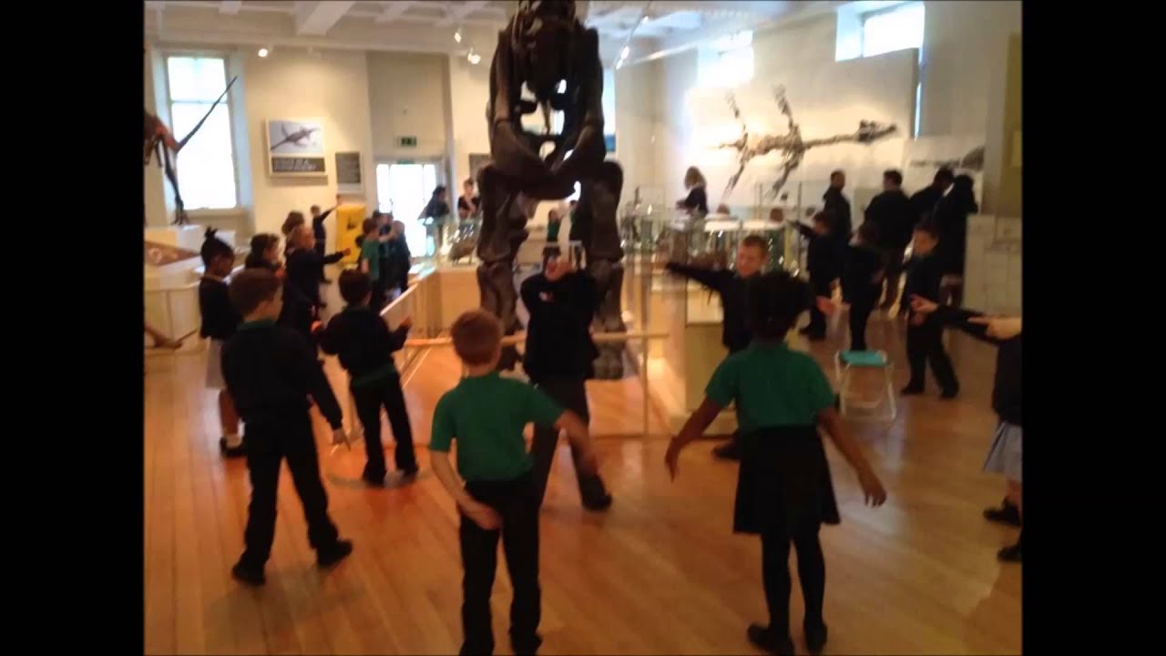 Simon de Senlis Primary - 'Hall of Fame' Video 2015