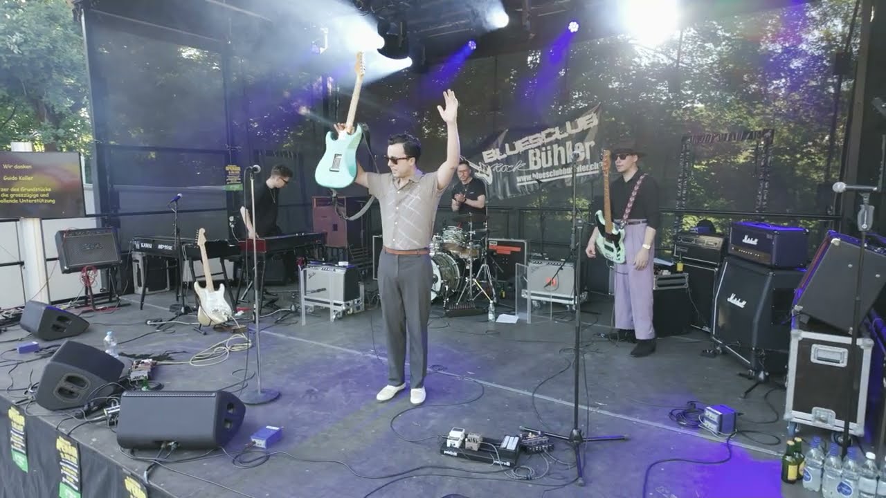 The Bluesanovas (02)