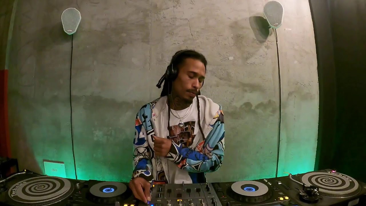 DJ Pharogamo  Live