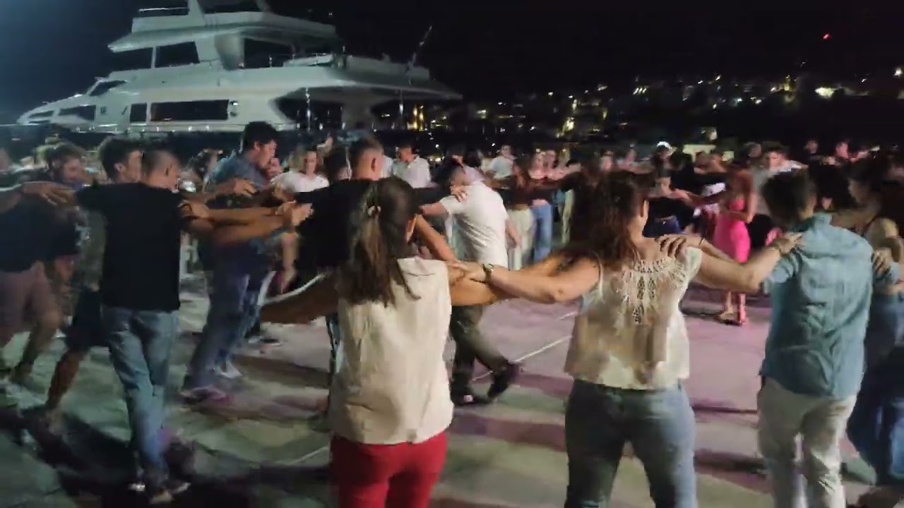Χαμός με το Πανηγύρι του Παπά Μανώλη στο Πυθαγόρειο της Σάμου. Samos  folk dance fest!