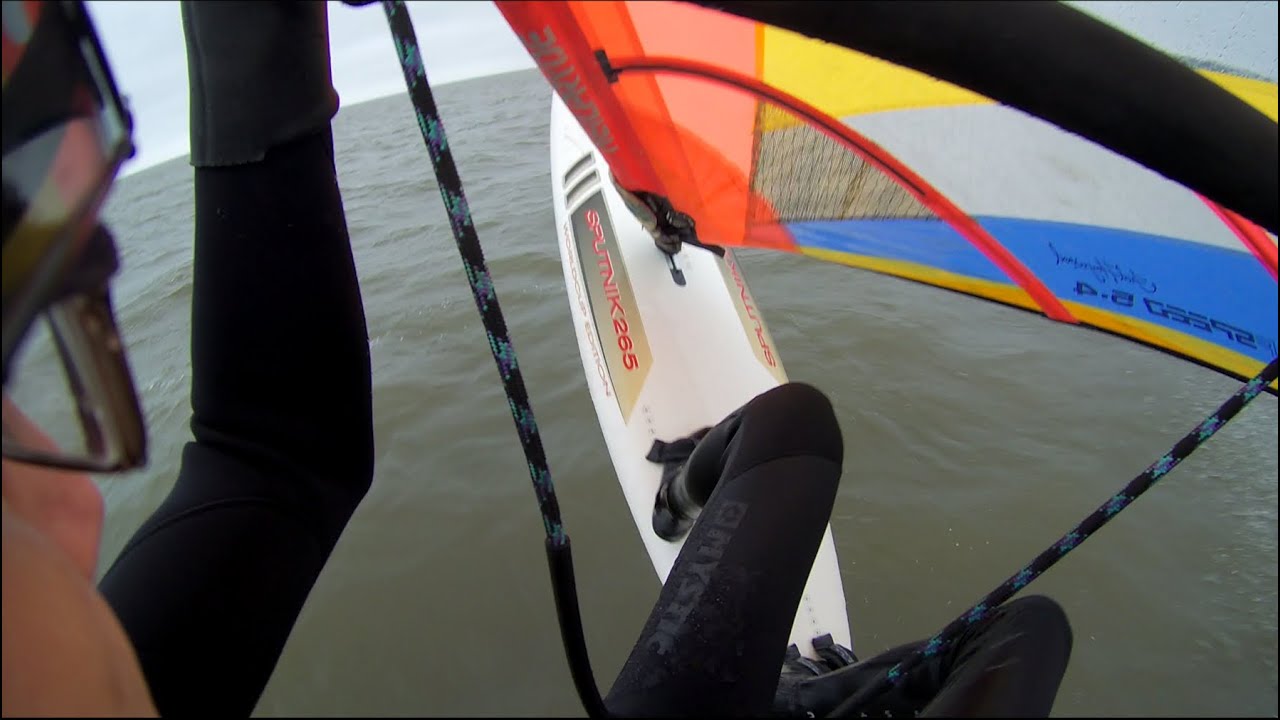 Windsurfing a 1993/4 F2 sputnik 265 World Cup Edition and a 1987 Cobra 275 Speed on 2021 12 30