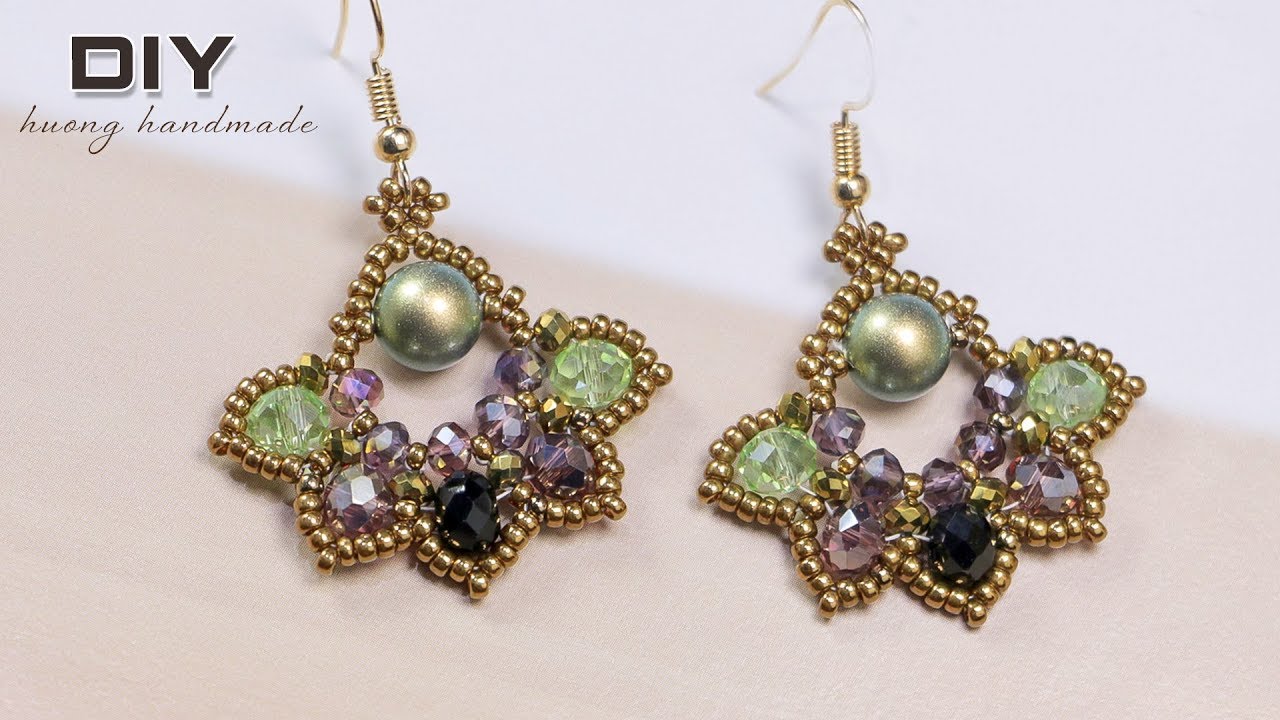 Beaded earrings. Lotus earrings. Easy to make beaded earring. Jewelry making tutorial