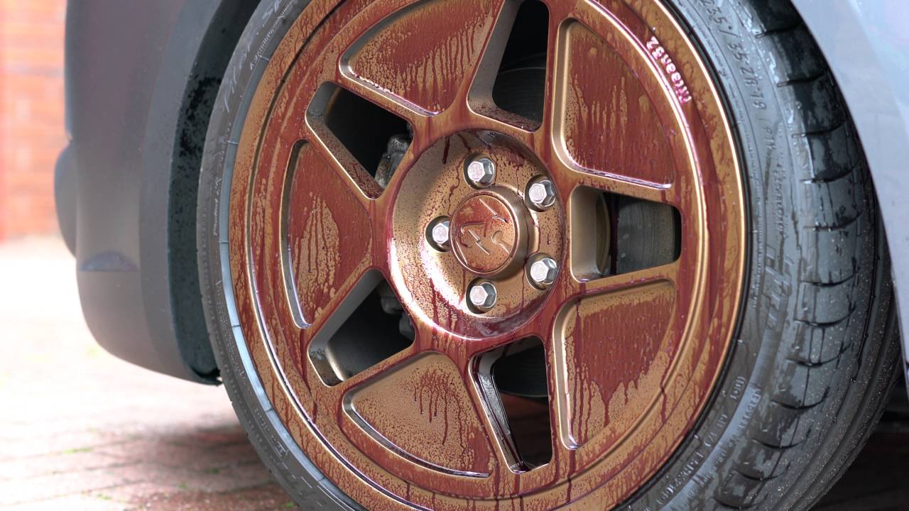 Carbon Collective React V2 Wheel Cleaner | Cleaning Fifteen52 R34's (4K)