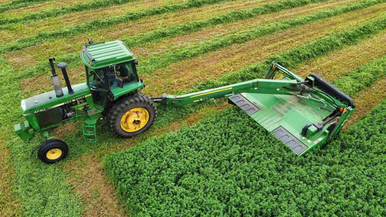 Mowing 1st Crop Alfalfa! - 4440 & 835 MoCo