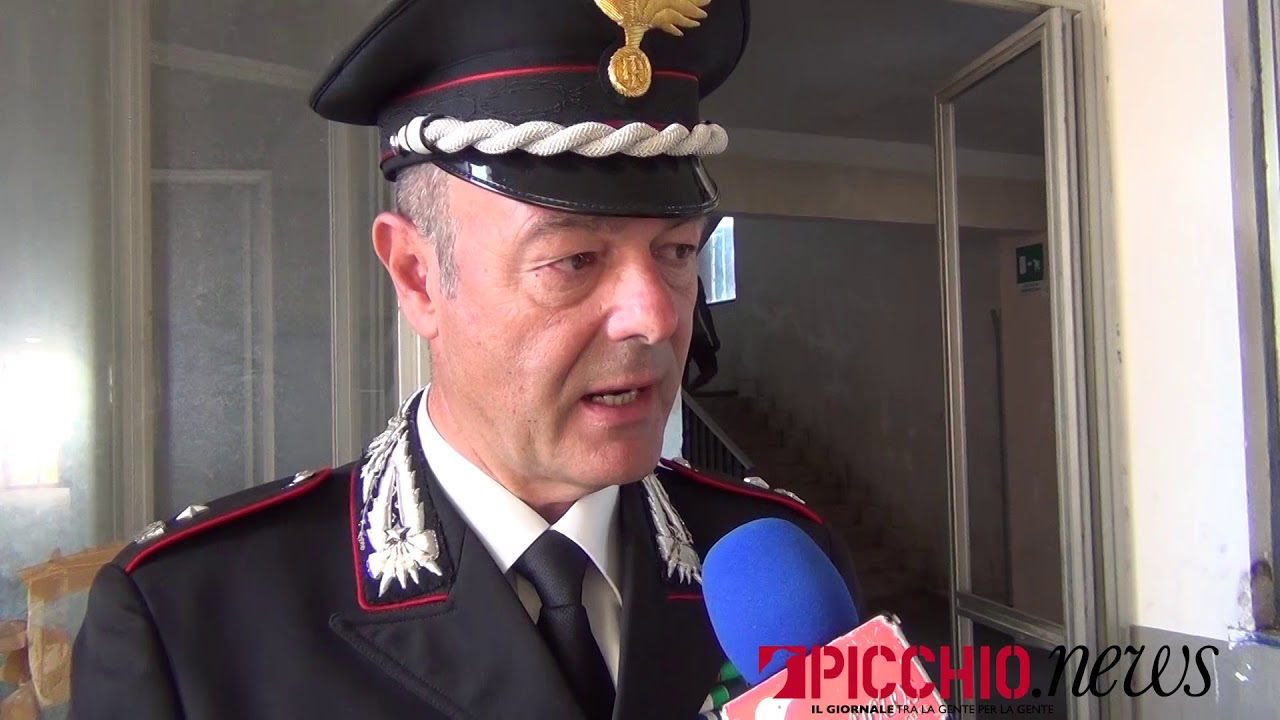 Viaggio all'Hotel House con i carabinieri
