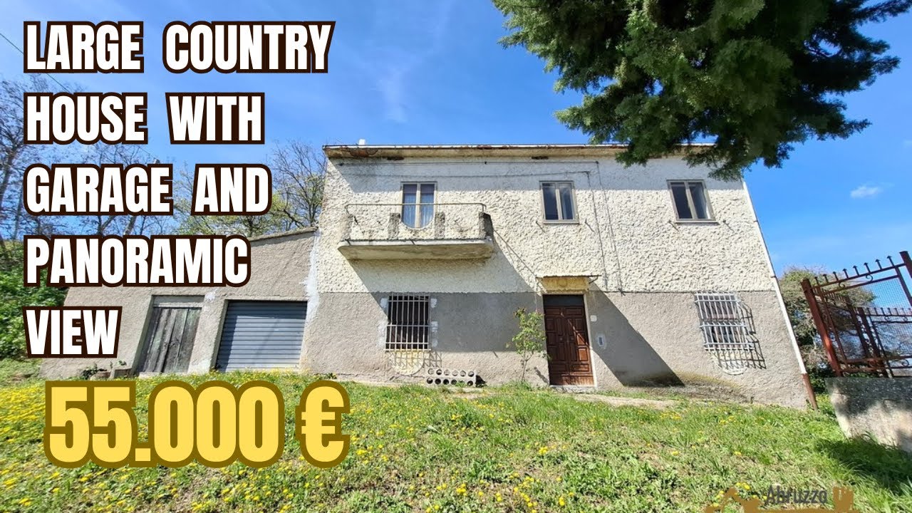Large country house with garage and panoramic view, near the coast. Palmoli