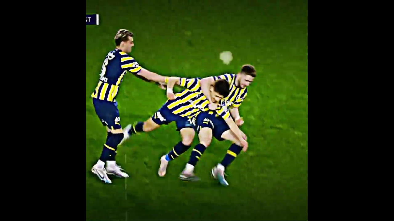 Arda G&uuml;ler✨✨ #fenerbah&ccedil;e #footballedits #edit #football #fenerbahce 🔥