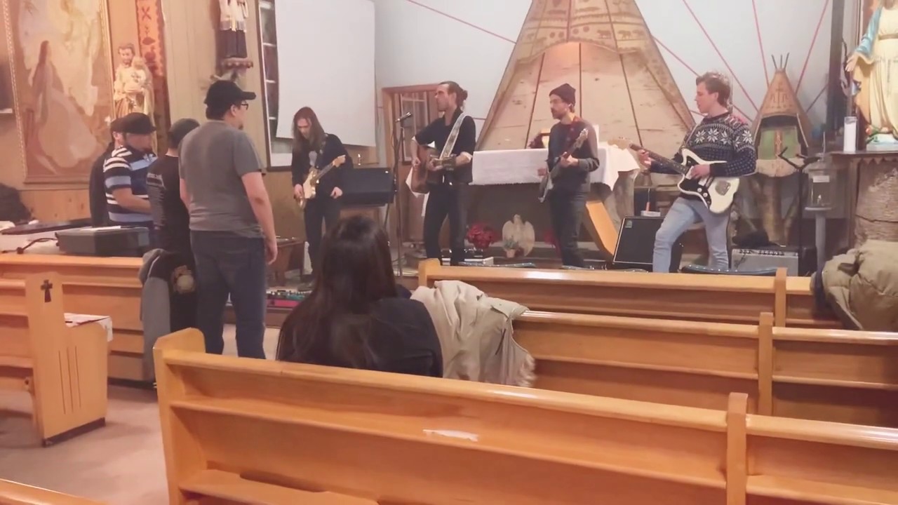 Hold me like a fire - Reuben And The Dark with Black Bear Singers