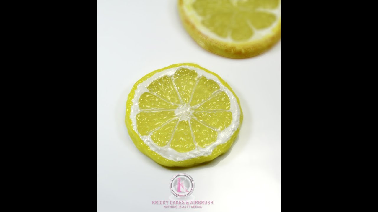 Kricky Cakes Decoration: Realistic lemon-playing with Isomalt